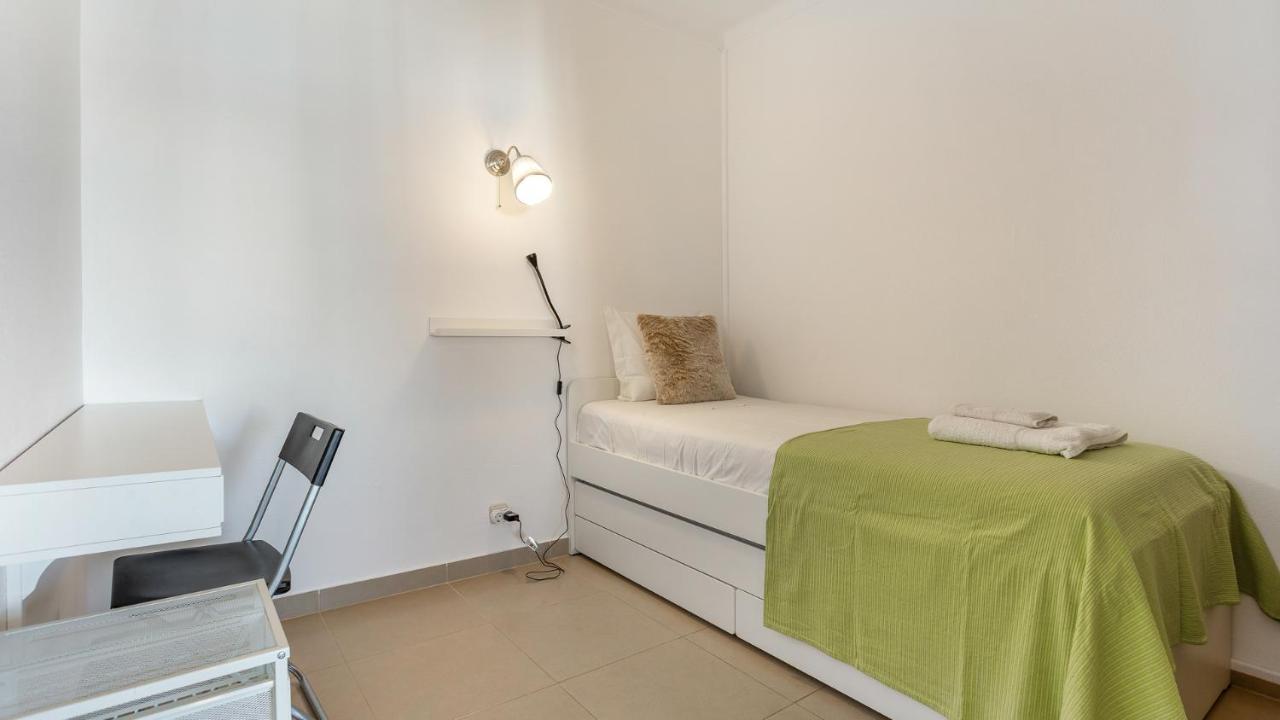 Apartment Sun-kissed Oasis W/ Pool By Lovelystay Albufeira